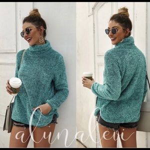 Modern Fit Fuzzy Green on Green Side Pockets Pull Over Sweater